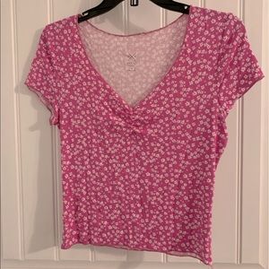 Pacsun pink short sleeve pink top with white floral print